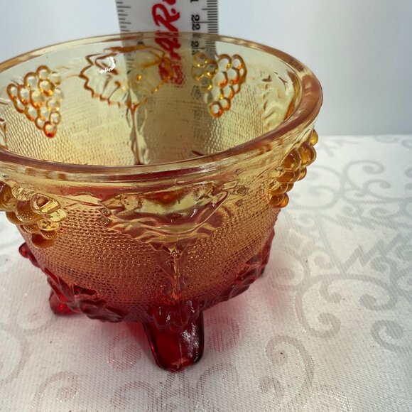 Vintage Amberina Glass Grape Leaf Footed Bowl Glows Orange - Picture 10 of 10